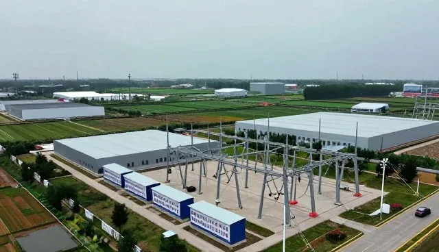 智能变频器在配电系统中的性能表现与适用场景分析